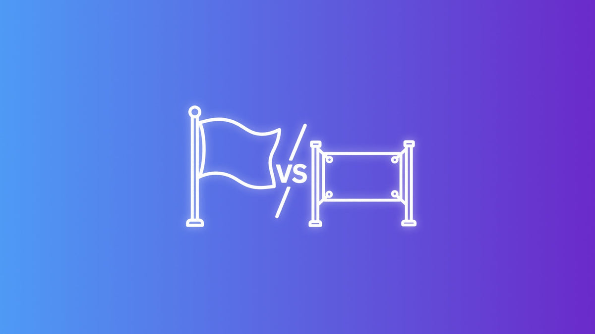 White outline icon comparing a waving flag on a pole with a rectangular banner mounted between two posts.
