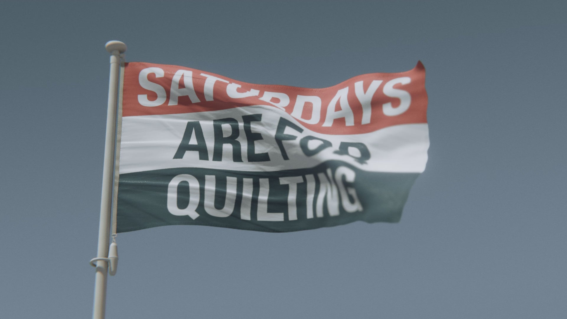 Charger la vidéo : Le samedi est consacré au quilting de drapeaux